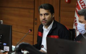 در نشست هم اندیشی هیئت مدیره و مدیرعامل فولاد اکسین با معاونان و مدیران شرکت مطرح شد؛ تعلق و تعصب به خانواده فولاد اکسین استراتژی بهترشدن وضعیت شرکت است + گزارش تصویری