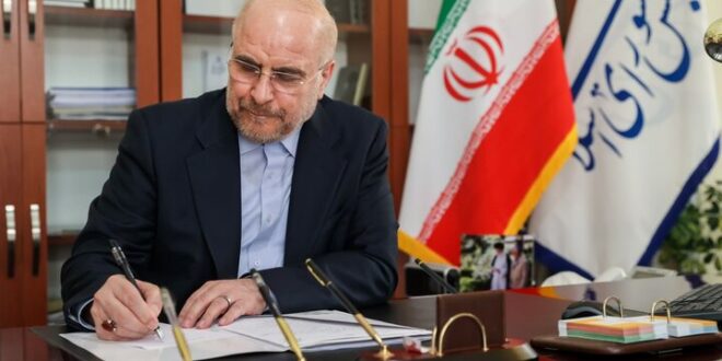 قالیباف: اکبر عبدی حلاوت هنر اصیل را به خانه‌ها آورد